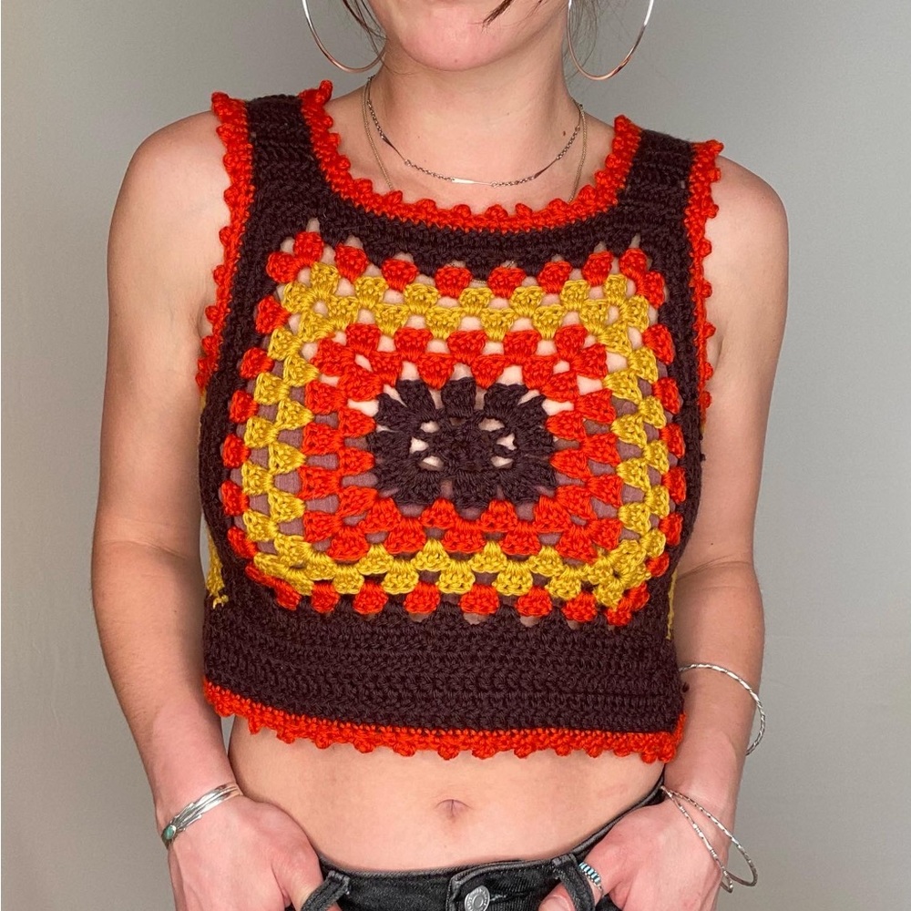 Hand kitted Tank crop top